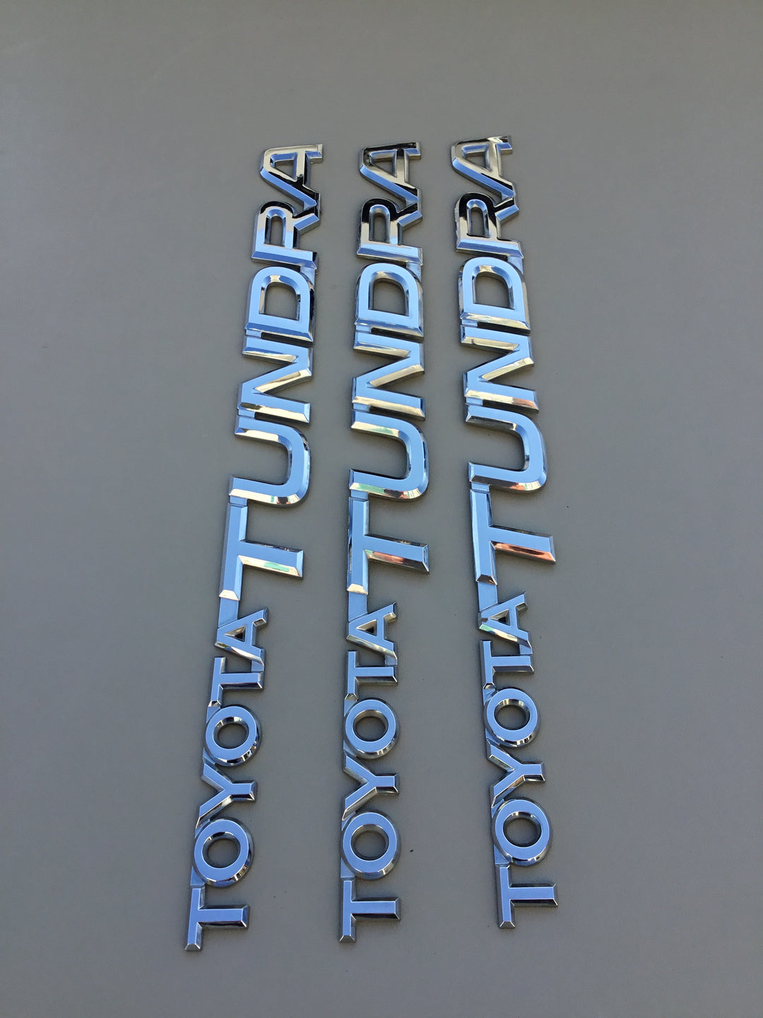 2000-2006 Toyota Tundra Door & Tailgate Emblem Set