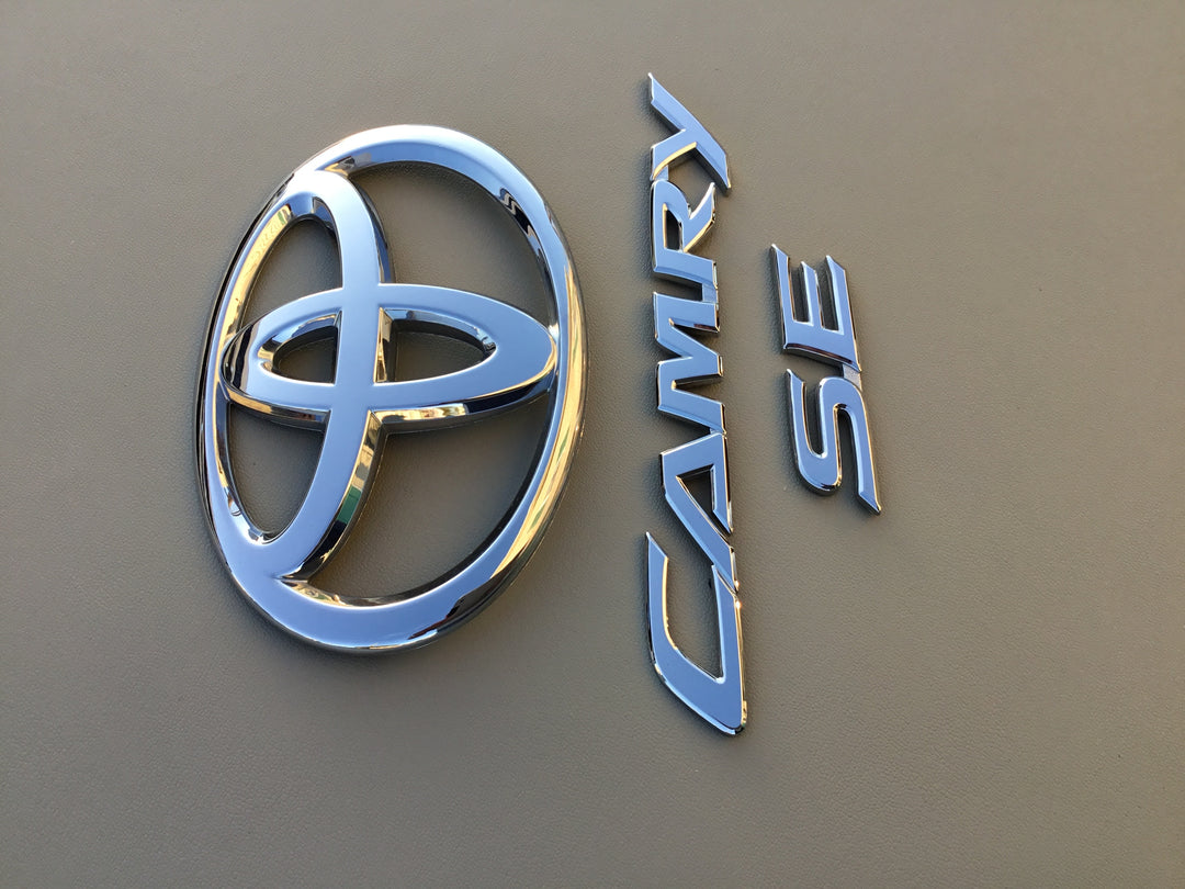 2007-2011 Toyota Camry SE Trunk Emblem Set