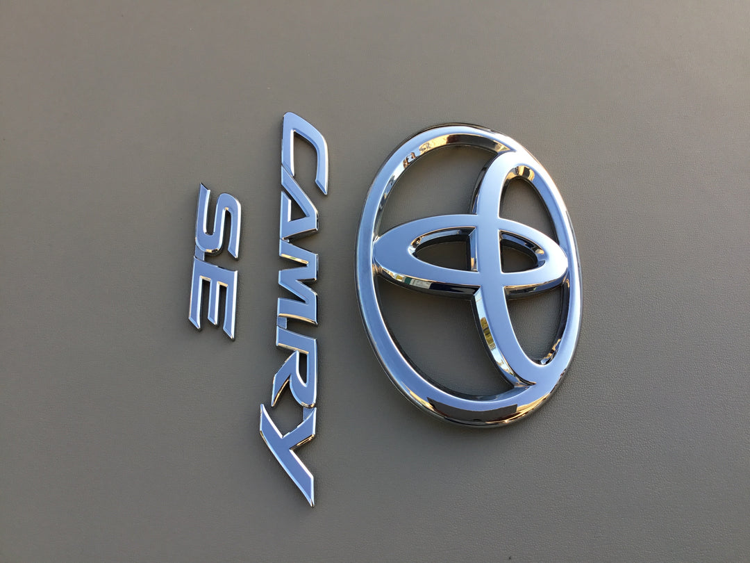 2007-2011 Toyota Camry SE Trunk Emblem Set