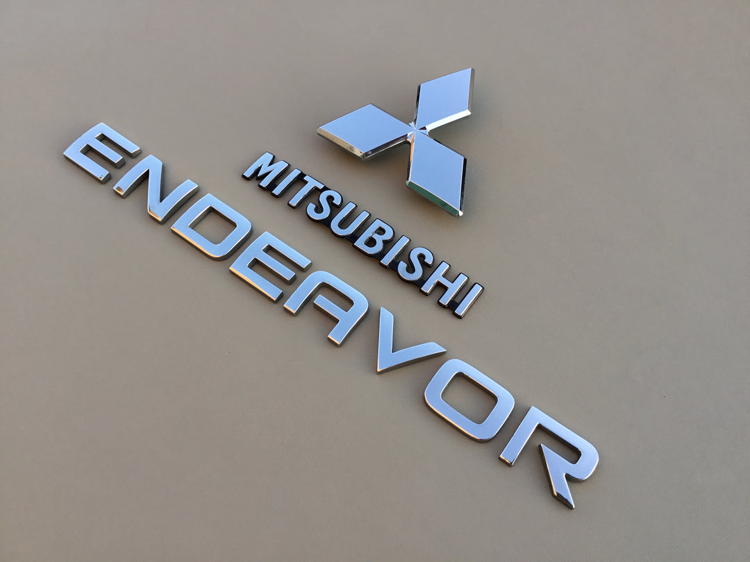 2008 Mitsubishi Endeavor Tailgate Emblem Set