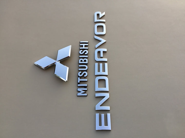 2008 Mitsubishi Endeavor Tailgate Emblem Set