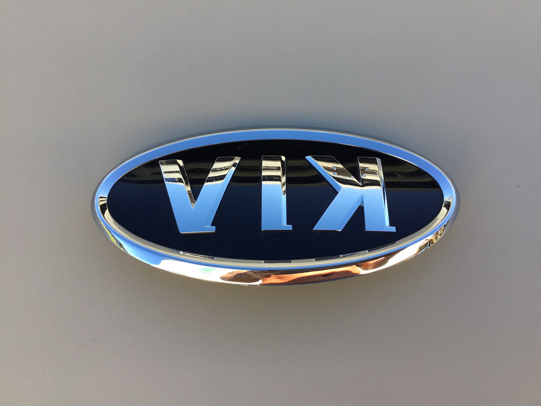 2005-2010 Kia Sportage Front Grille Emblem