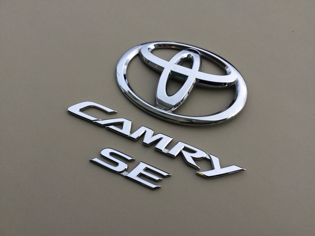 2007-2011 Toyota Camry SE Trunk Emblem Se