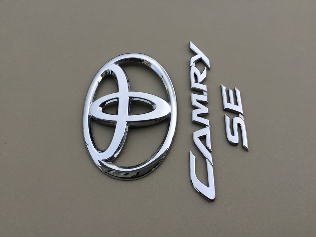 2007-2011 Toyota Camry SE Trunk Emblem Se