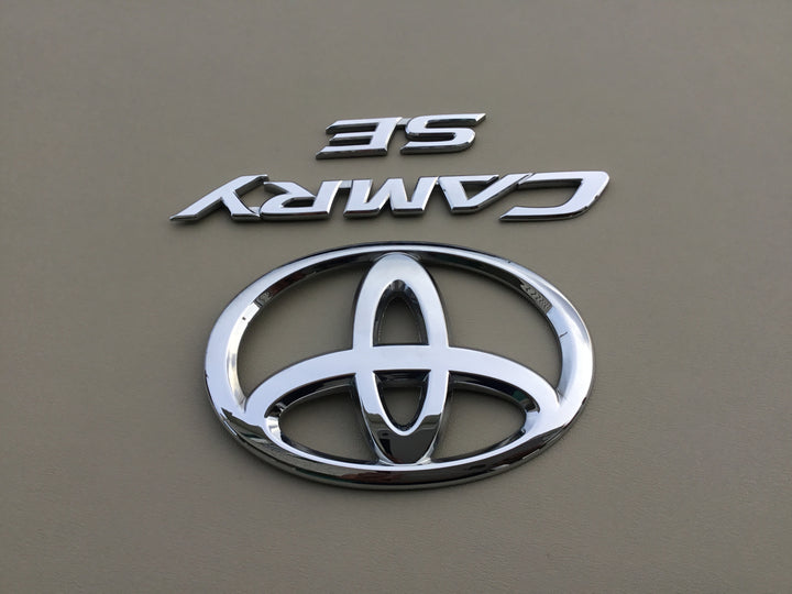 2007-2011 Toyota Camry SE Trunk Emblem Se