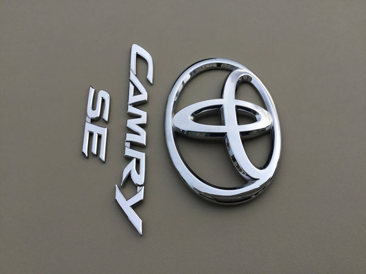 2007-2011 Toyota Camry SE Trunk Emblem Se