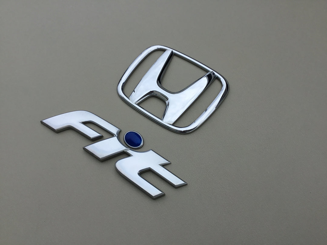 2007 2008 Honda Fit Tailgate Emblem Set