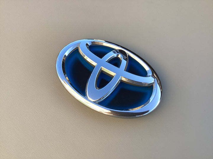 2012-2014 Toyota Prius C Front Grille Emblem