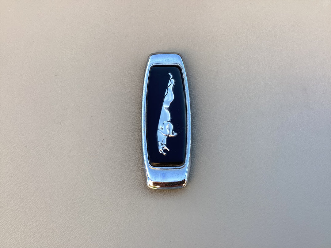 1984-1987 Jaguar XJ6 Fender Emblem