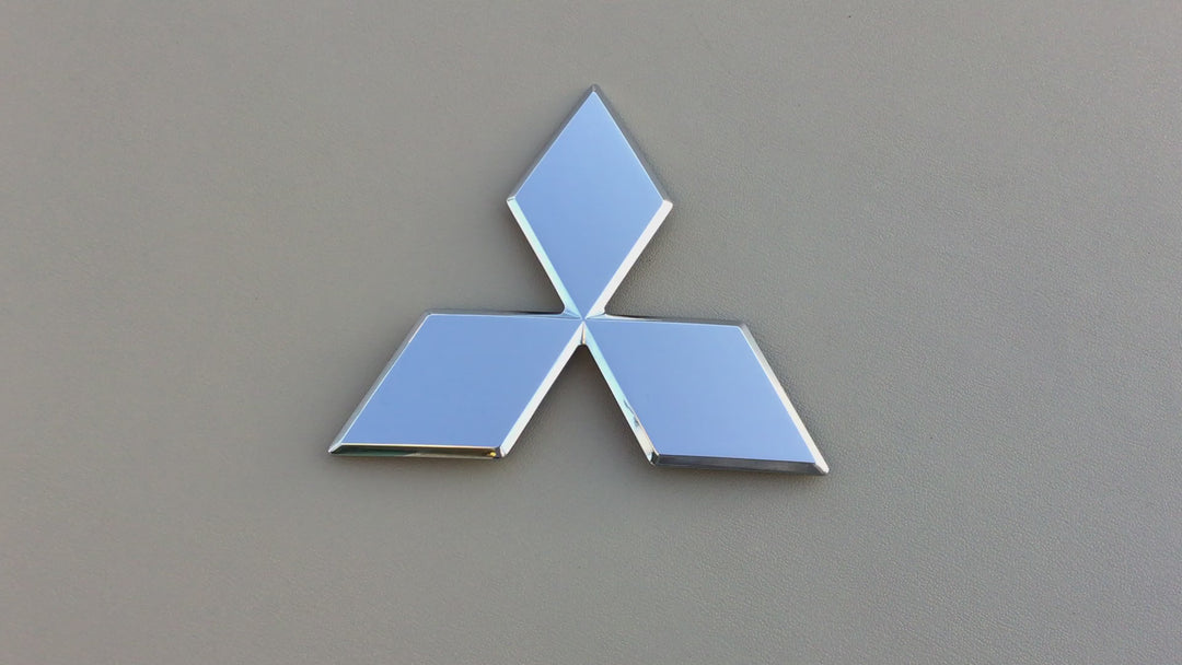 2004-2008 Mitsubishi Endeavor Grille Emblem