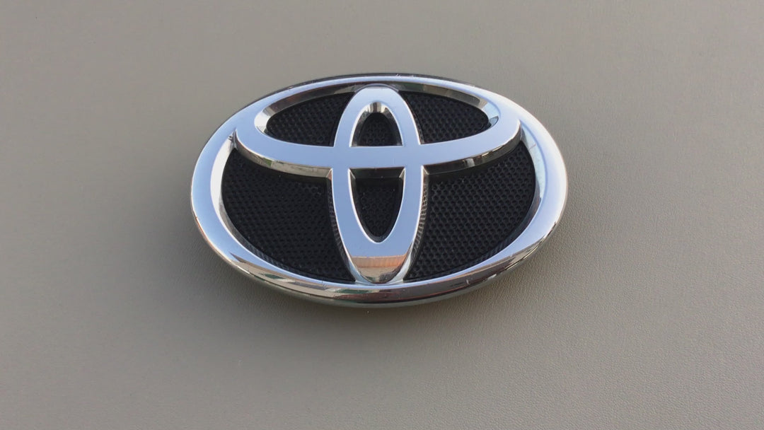 2009-2013 Toyota Corolla Grille Emblem