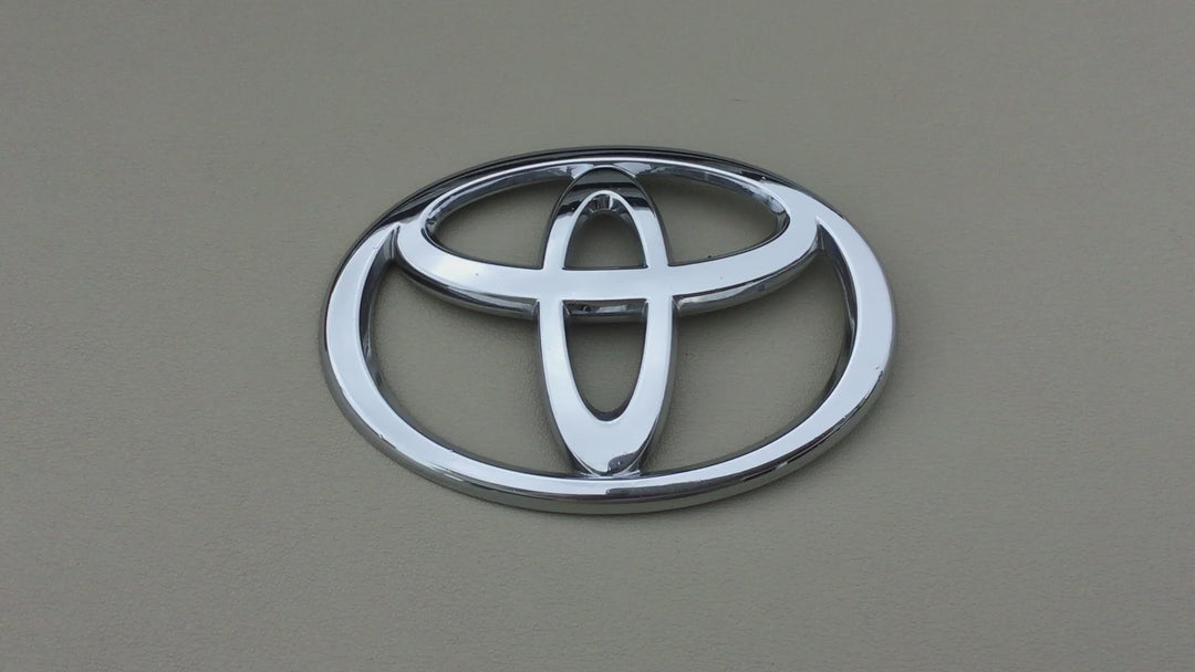 2004-2009 Toyota Prius Hood Emblem